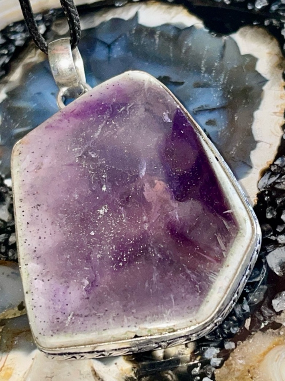 Beautiful Large Auralite Amethyst Pendant 2 1/2” - Picture 9 of 17